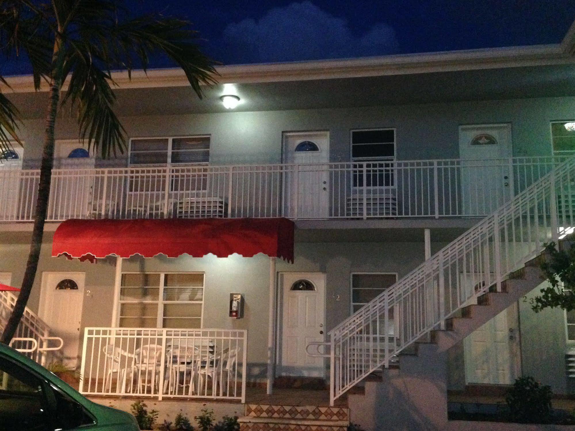 Silver Spray Motel Hollywood Exterior photo
